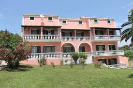 PINK HOUSE APARTMENTS SOCRATES ΕΝΟΙΚΙΑΖΟΜΕΝΑ ΔΩΜΑΤΙΑ ΔΙΑΜΕΡΙΣΜΑΤΑ ΒΙΤΑΛΑΔΕΣ ΚΕΡΚΥΡΑ ΒΑΡΕΛΗ ΠΑΡΑΣΚΕΥΗ